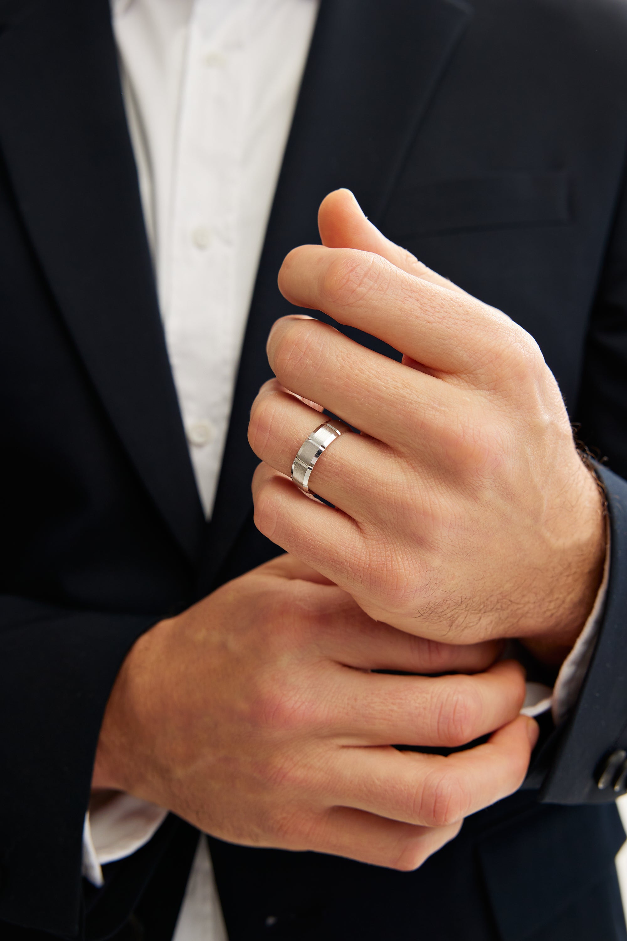 10K Brushed Center with Vertical Grooves Wedding Band