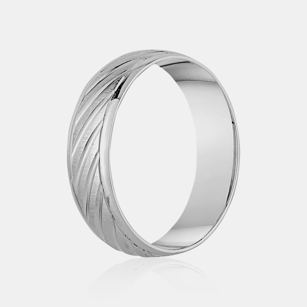 18K Diagonal Lines Wedding Band