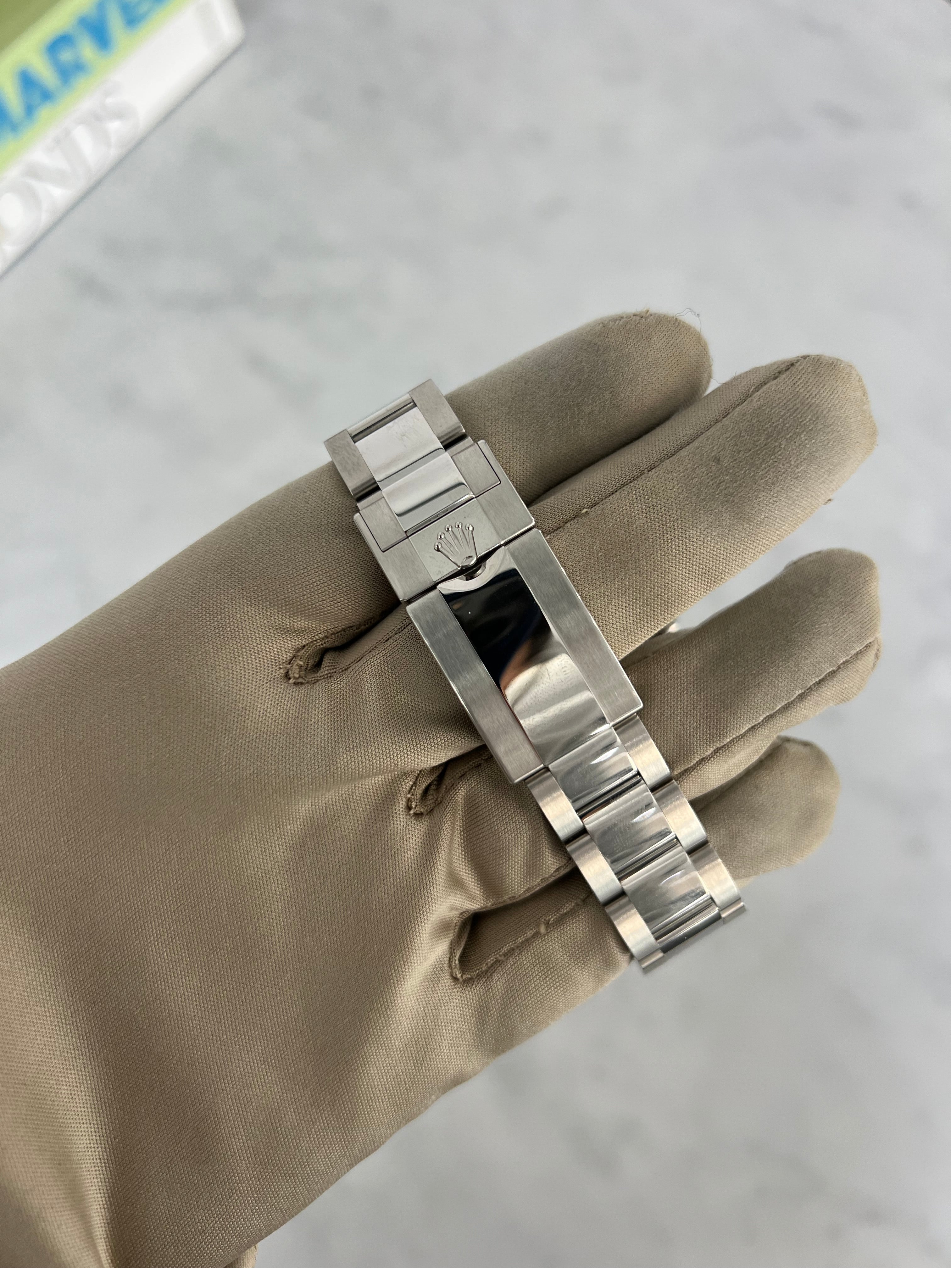 Rolex Yacht-Master Stainless Steel Blue Dial Platinum Bezel Oyster Bracelet 40mm 126622/2026