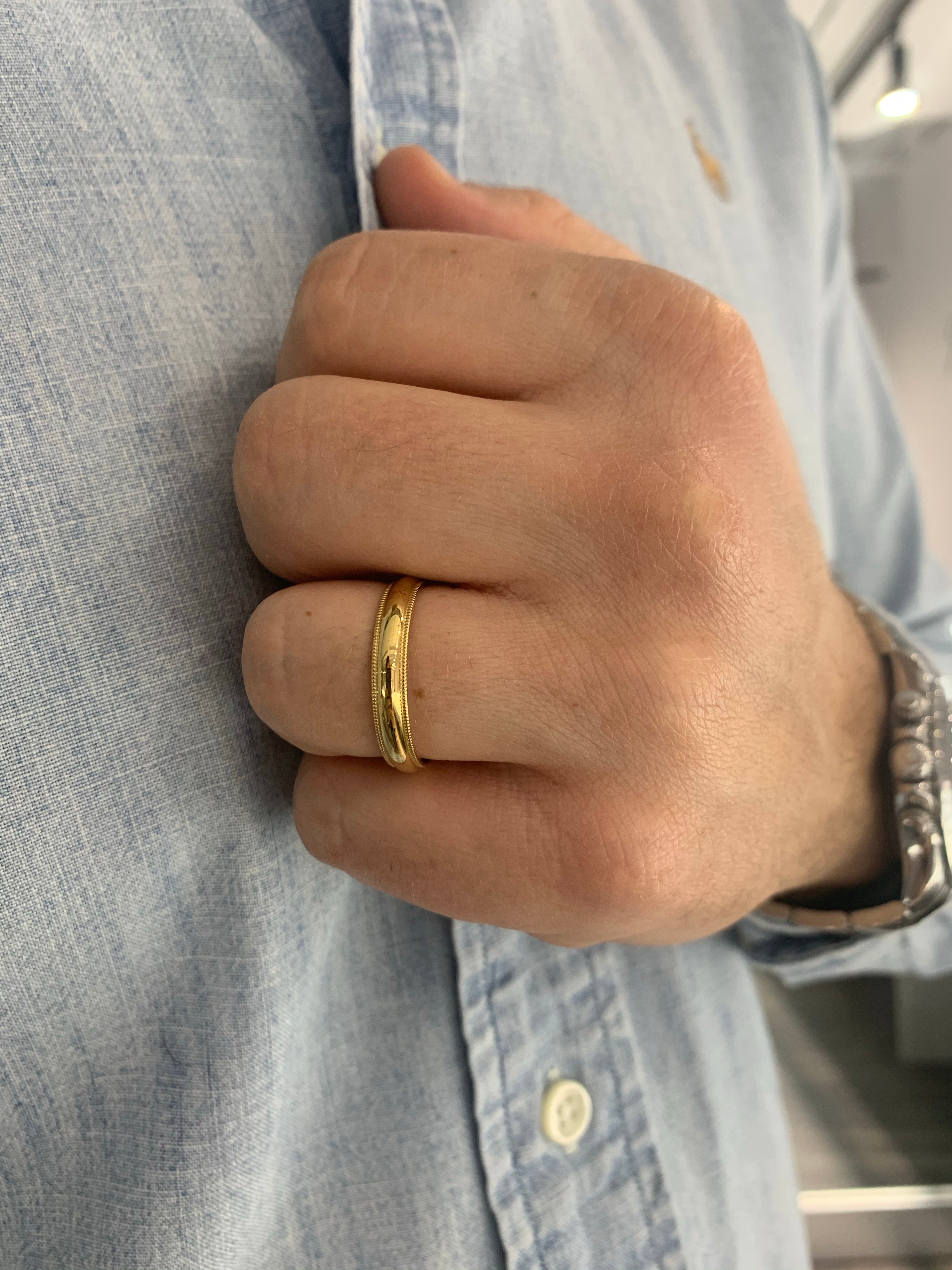 10K Classic Rounded Milgrain Edge Wedding Band