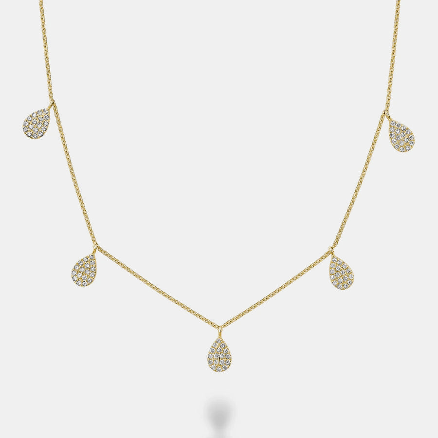 Collier de poires pavées