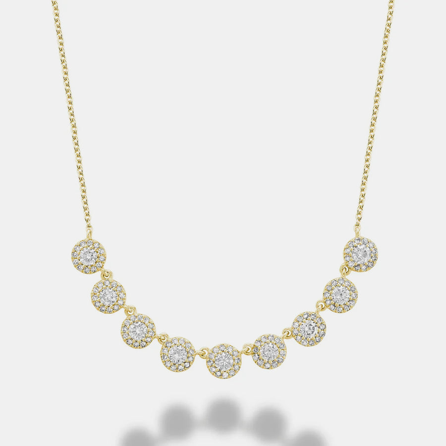 Collier de diamants à halo en forme de coupe Martini