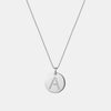Collier à pendentif rond avec initiale en diamants