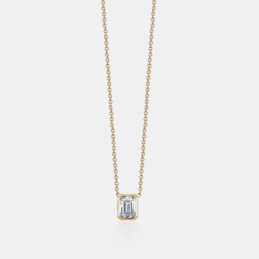 Collier d'émeraude serti de diamants