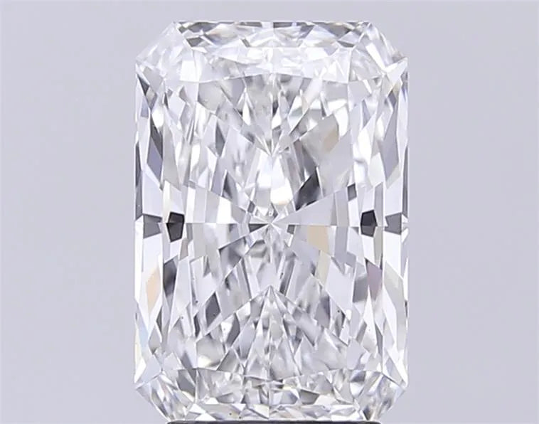 3.21ct Radiant Lab Grown Diamond (Colour E, Clarity VS2, IGI Certified)