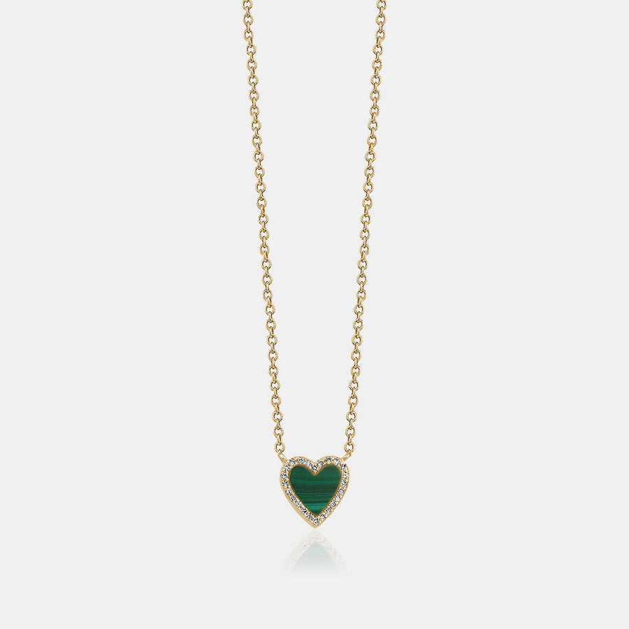 Mini collier en malachite avec bordure de diamants en forme de coeur