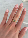 Bague à incrustation d'émeraude verte en forme de marquise