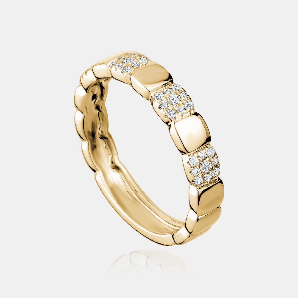 Bague à motif carré en forme de diamant