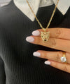 Collier en chaîne avec panthère en diamant